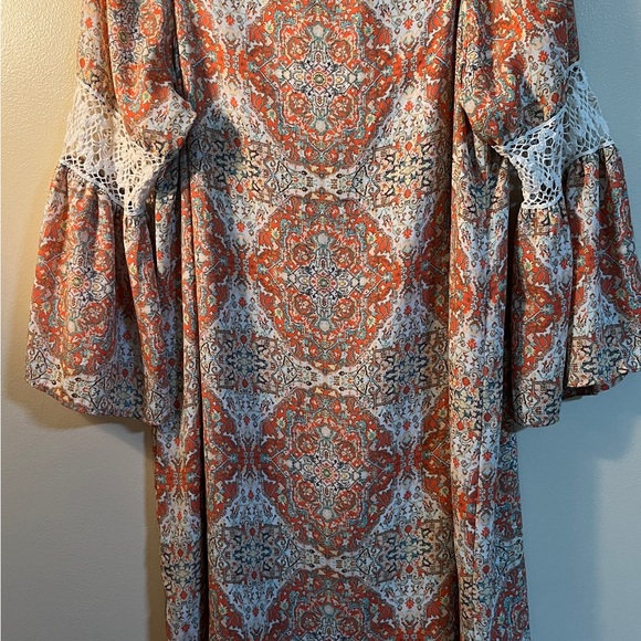 Emma & Michele Beautiful Orange Print with 3/4 sleeves. - Picture 5 of 6